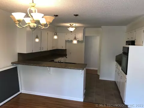 7537 E 26th Ct, Tulsa, OK 74129 photo 18