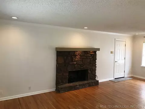7537 E 26th Ct, Tulsa, OK 74129 photo 6