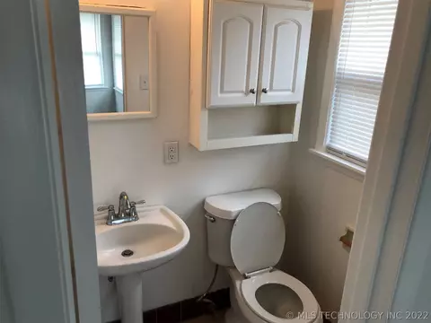 7537 E 26th Ct, Tulsa, OK 74129 photo 9