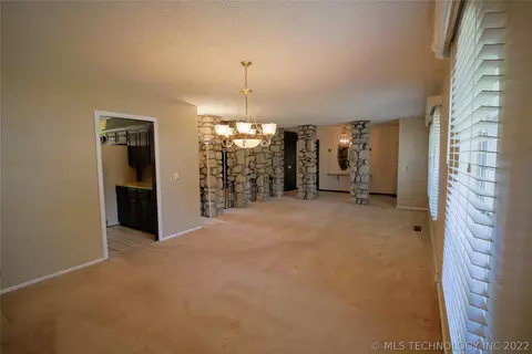 7025 E 70th St, Tulsa, OK 74133 photo 12