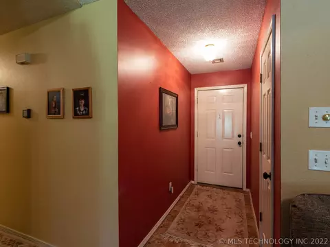 12448 E 35th St, Tulsa, OK 74146 photo 4