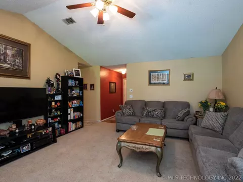 12448 E 35th St, Tulsa, OK 74146 photo 7
