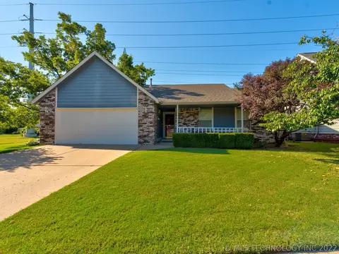 12448 E 35th St, Tulsa, OK 74146 photo 1