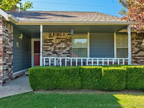 12448 E 35th St, Tulsa, OK 74146 photo 3