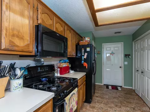 12448 E 35th St, Tulsa, OK 74146 photo 14