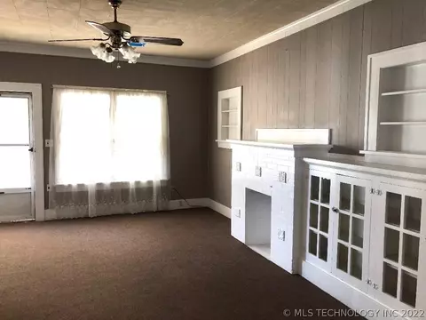 1010 E Broadway St, Cushing, OK 74023 photo 3