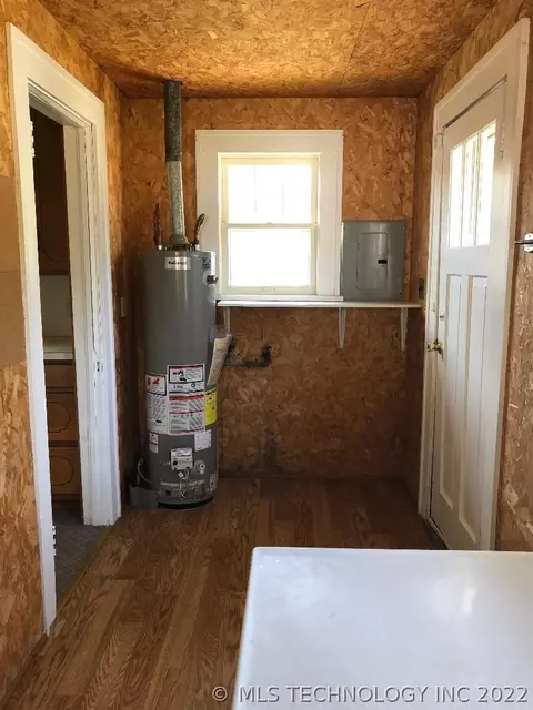 1010 E Broadway St, Cushing, OK 74023 photo 9