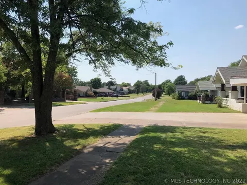 1010 E Broadway St, Cushing, OK 74023 photo 11