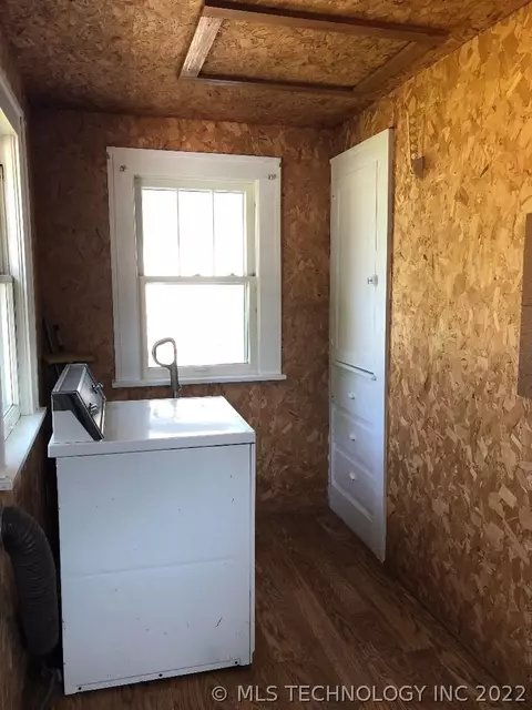 1010 E Broadway St, Cushing, OK 74023 photo 10