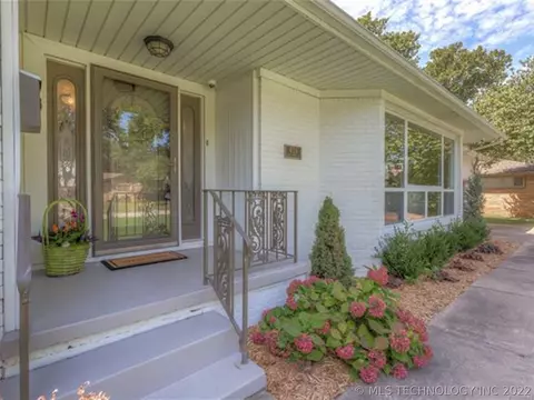 4124 E 46th St, Tulsa, OK 74135 photo 2