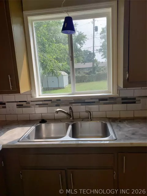 6940 E Marshall St, Tulsa, OK 74115 photo 7