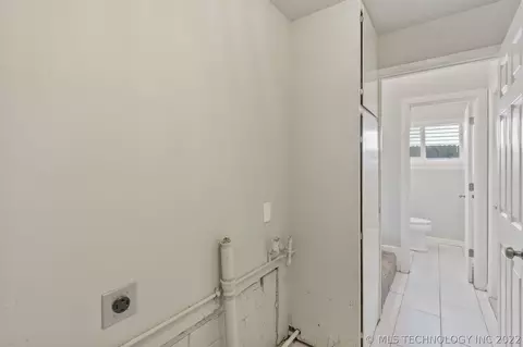 4520 E 38th Pl Pl, Tulsa, OK 74135 photo 31