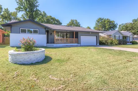 4520 E 38th Pl Pl, Tulsa, OK 74135 photo 2