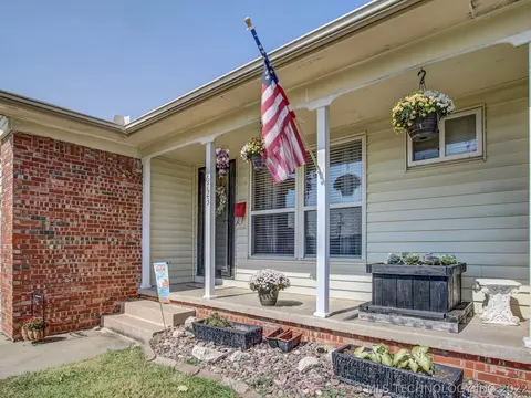 6723 E 28th Pl, Tulsa, OK 74129 photo 3