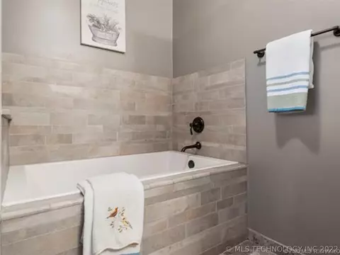 5920 E 80th St, Tulsa, OK 74136 photo 29