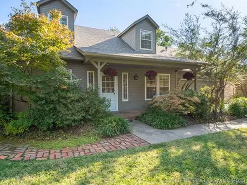 5920 E 80th St, Tulsa, OK 74136 photo 1