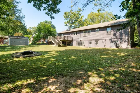 2120 E 31 St, Tulsa, OK 74105 photo 3