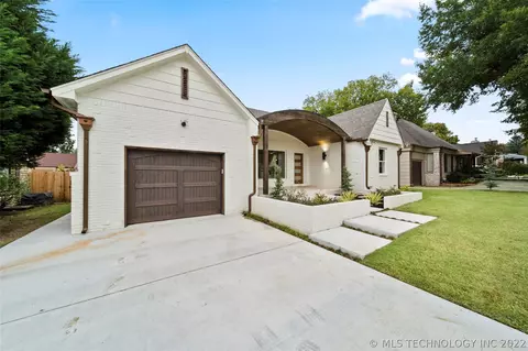 2507 E 18th St, Tulsa, OK 74104 photo 3