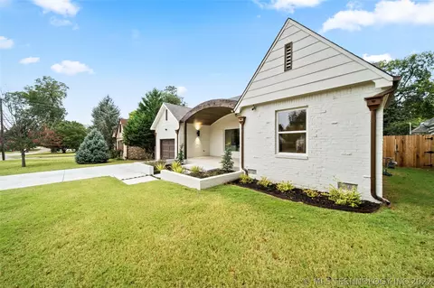 2507 E 18th St, Tulsa, OK 74104 photo 2