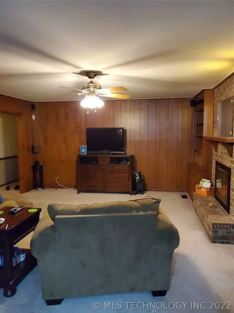 2118 E 55th Ct, Tulsa, OK 74105 photo 7