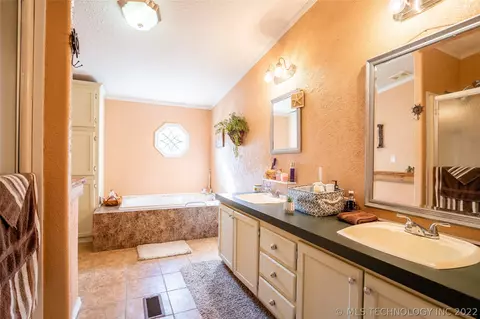 973 Eastgate, Ardmore, OK 73401 photo 10