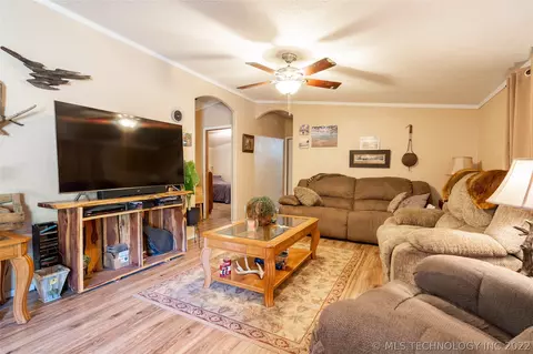 973 Eastgate, Ardmore, OK 73401 photo 3