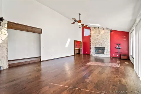 5610 E 76th St, Tulsa, OK 74136 photo 9