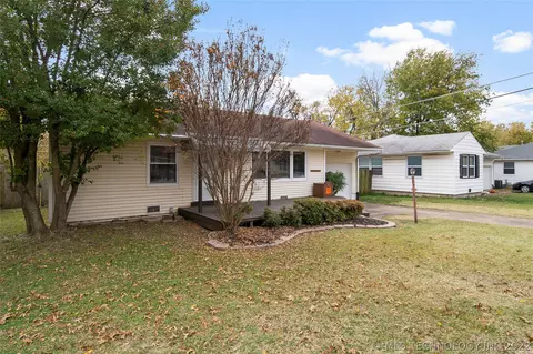 4034 E 25th St, Tulsa, OK 74114 photo 3