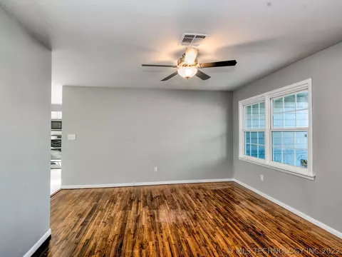 319 E Midway St, Broken Arrow, OK 74012 photo 5