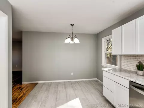 319 E Midway St, Broken Arrow, OK 74012 photo 8