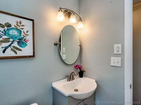 319 E Midway St, Broken Arrow, OK 74012 photo 22