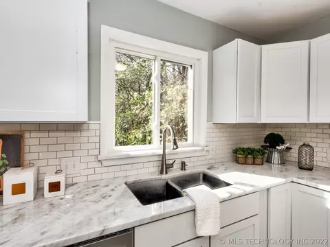 319 E Midway St, Broken Arrow, OK 74012 photo 11