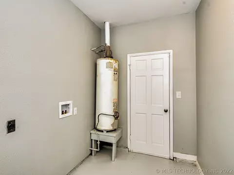 319 E Midway St, Broken Arrow, OK 74012 photo 14