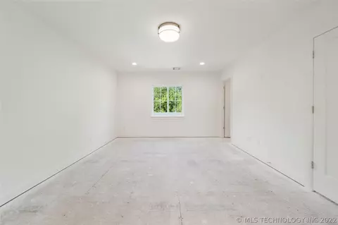 1050 E 34th St, Tulsa, OK 74105 photo 40