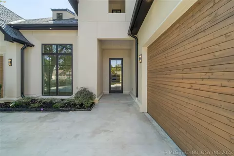 1050 E 34th St, Tulsa, OK 74105 photo 6