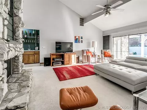 6824 E 65th Pl, Tulsa, OK 74133 photo 9