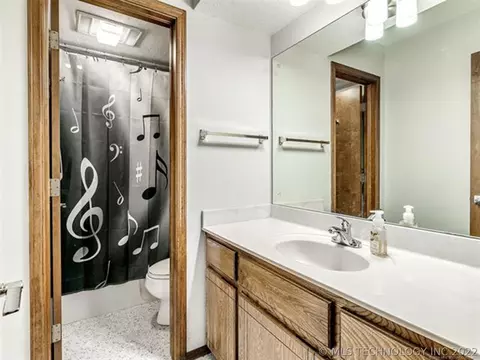 6824 E 65th Pl, Tulsa, OK 74133 photo 22