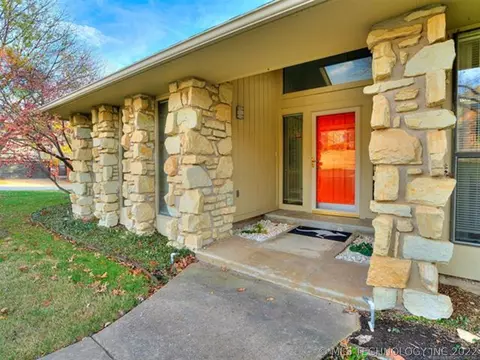 6824 E 65th Pl, Tulsa, OK 74133 photo 3