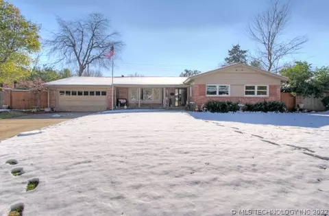 4028 E 46th St, Tulsa, OK 74135 photo 1