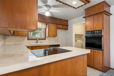 1714 E 59th St, Tulsa, OK 74105 photo 14