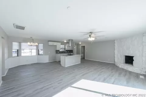20938 E 37th Pl S, Broken Arrow, OK 74014 photo 6