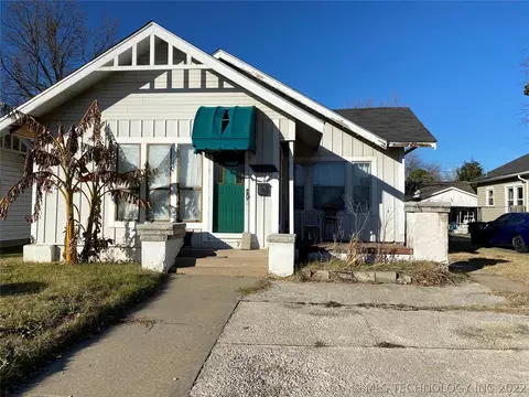 2031 E 13th Pl, Tulsa, OK 74104 photo 1