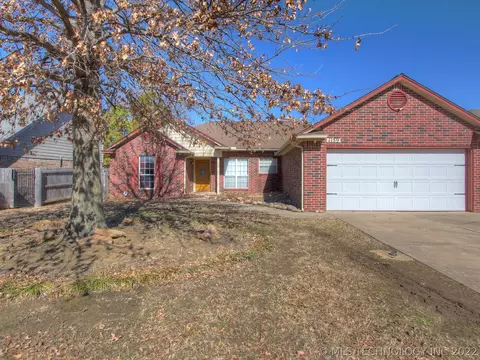 1159 E 138th St, Glenpool, OK 74033 photo 1