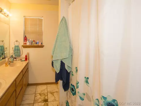 1159 E 138th St, Glenpool, OK 74033 photo 16