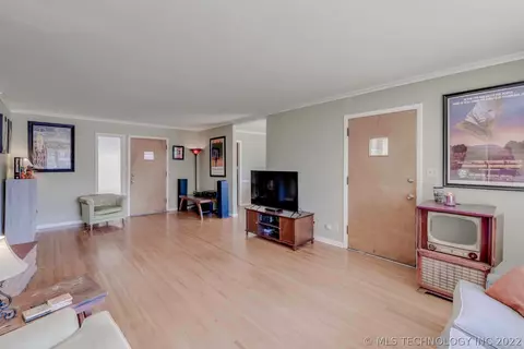 4503 E 38th Pl, Tulsa, OK 74135 photo 13