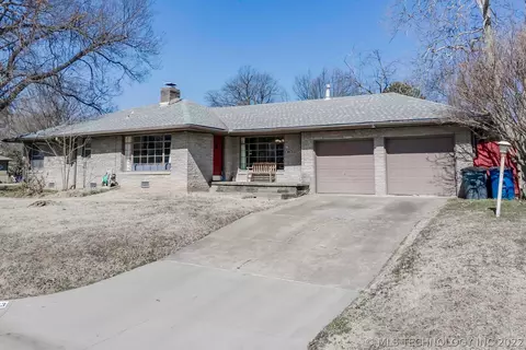 4503 E 38th Pl, Tulsa, OK 74135 photo 1