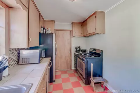 4503 E 38th Pl, Tulsa, OK 74135 photo 18