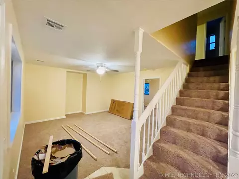 802 S Crestview Dr, Cushing, OK 74023 photo 7