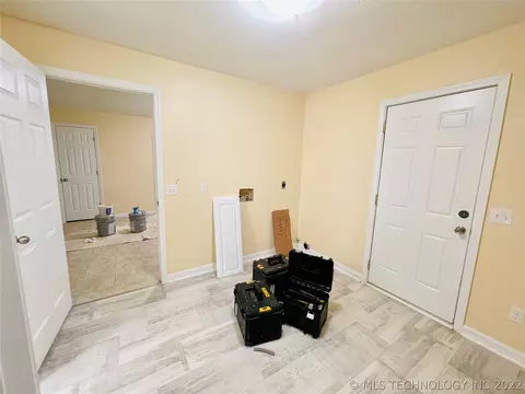 802 S Crestview Dr, Cushing, OK 74023 photo 15