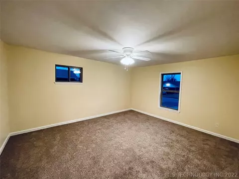 802 S Crestview Dr, Cushing, OK 74023 photo 12